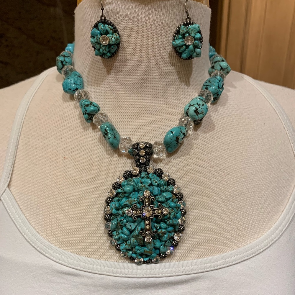 Necklace and Earrings Set